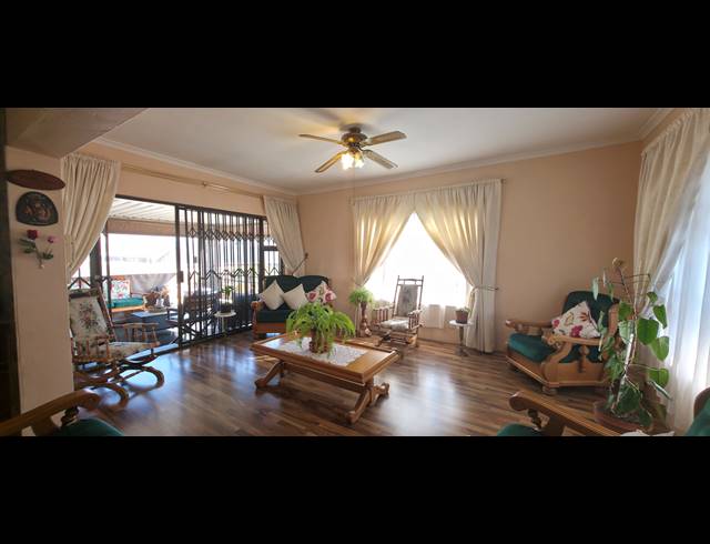 4 BEDROOM HOUSE FOR SALE IN SYDENHAM